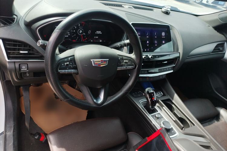 Used Cadillac CT5 2021 28T Advanced Sport Model Center Console