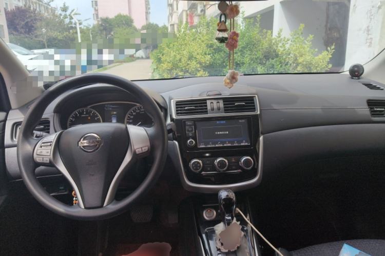 Used Nissan Tiida 2016 1.6L CVT Smart Drive Edition Center Console