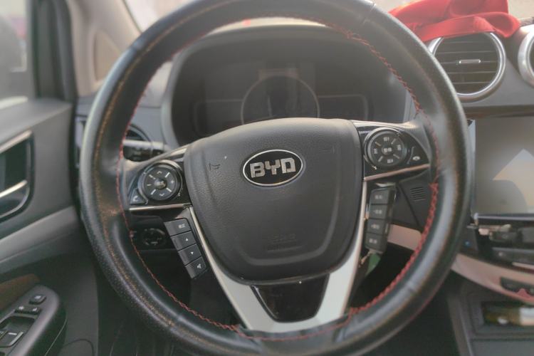 Used BYD S7 2016 1.5T Manual Luxury Edition
