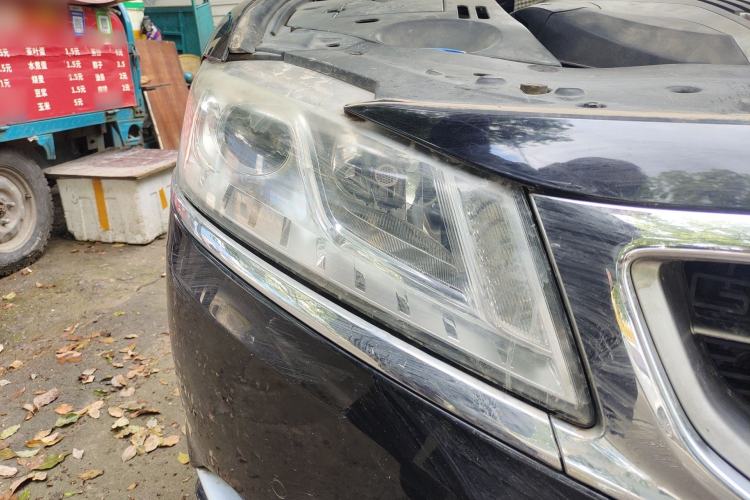 Used Geely Auto Emgrand GT 2015 1.8T Flagship Model Right Front Headlight