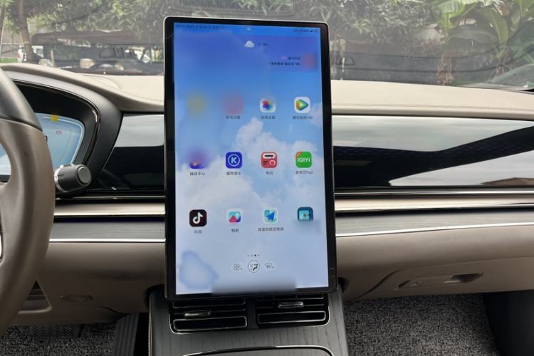 Used BYD Han 2022 DM-i 121KM Luxury Model Audio And AC Panel