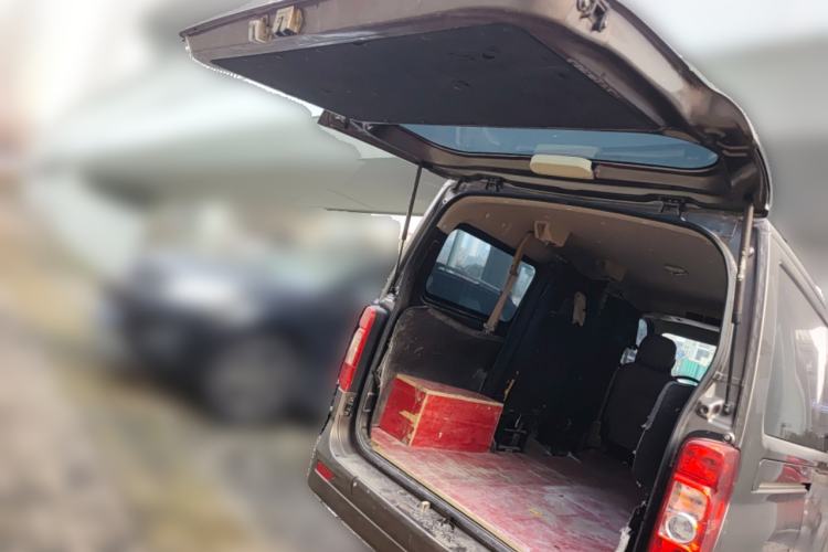 Used CHANGAN KAICHENG Ruixing M70 2019 1.5L Comfort Version 6-Seater China VI Standard Flat Roof Liftback Doors – DAM15KL Trunk