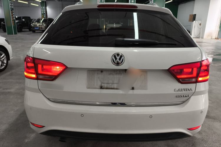 Used Volkswagen Gran Lavida 2017 180TSI DSG Comfort Edition
