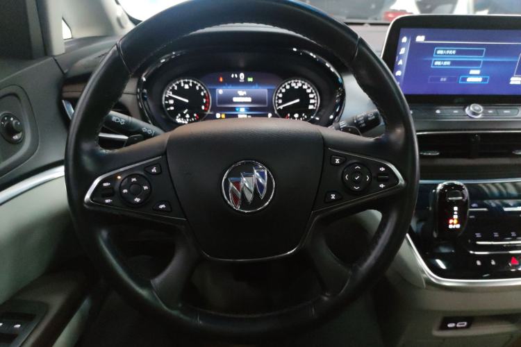 Used Buick GL8 2022 Land Business Class 652T Smart Deluxe Model Steering Wheel