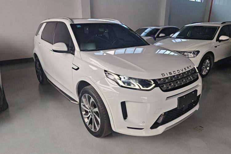 Used Land Rover Discovery Sport 2022 249 PS Metropolitan Edition 5 Seats Front Right 45 Deg