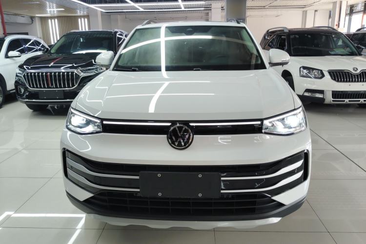Used Volkswagen Tharu 2025 New Sharp 1.5L Ambitious Edition Front