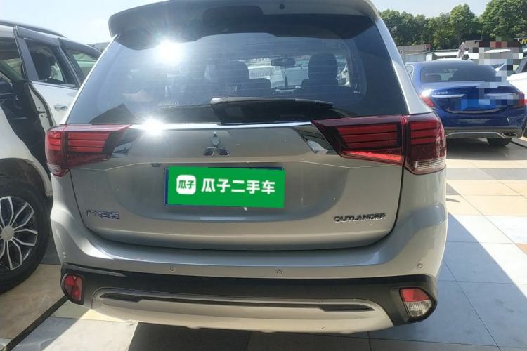 Used Mitsubishi Outlander 2019 2.0L Two-Wheel Drive Comfort Edition 5 Seats China V Standard
