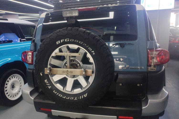 Used Toyota FJ Cruiser 2018 4.0 Automatic Middle East Rear