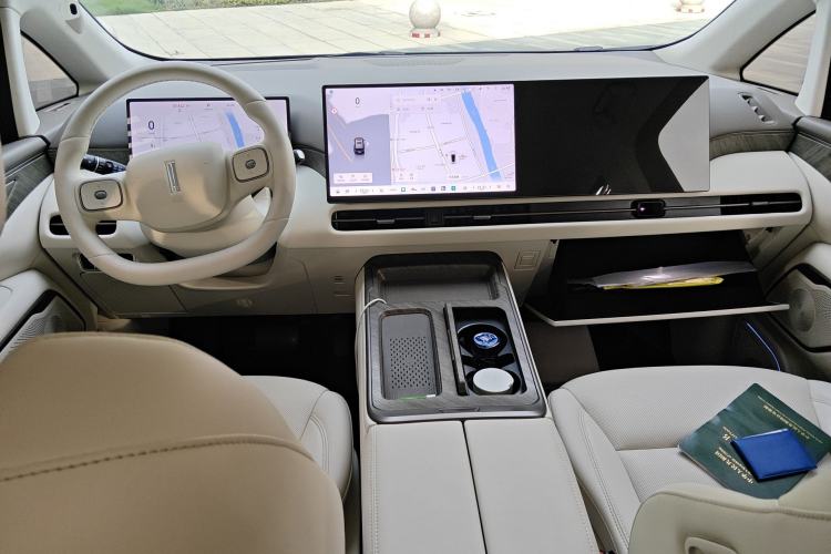 Used Wey Gaoshan 2025 Four-Wheel Drive Alpine 8