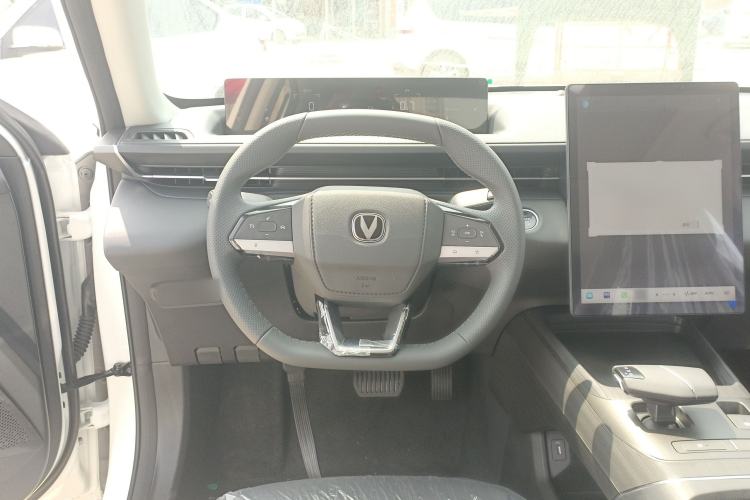 Used CHANGAN Eado 2025 Blue Whale 1.5T 500Bar Prestige Model
