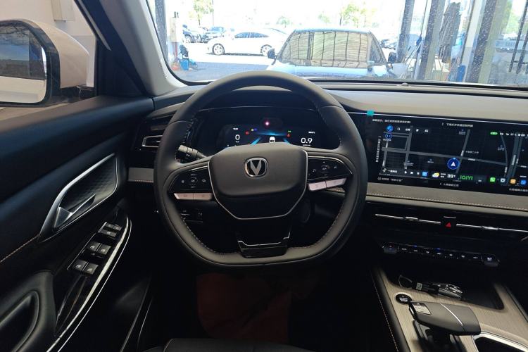 Used Changan X7 PLUS 2024 1.5T Automatic Luxury 7-Seater