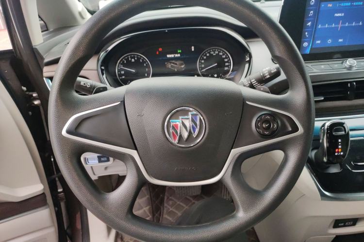 Used Buick GL8 2023 Land Executive Class Comfort Model
