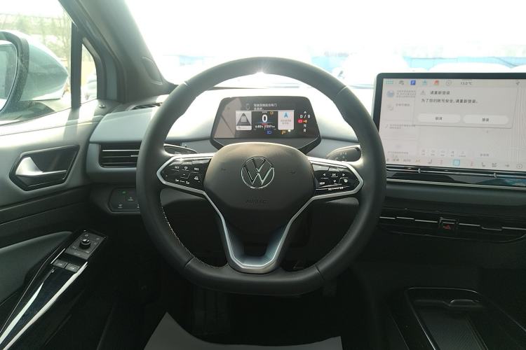 Used Volkswagen ID.4 X 2025 Smart Version Pure & Intelligent Enjoyment Edition