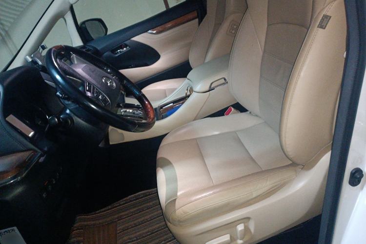 Used Toyota Alphard 2015 3.5L Luxury Edition