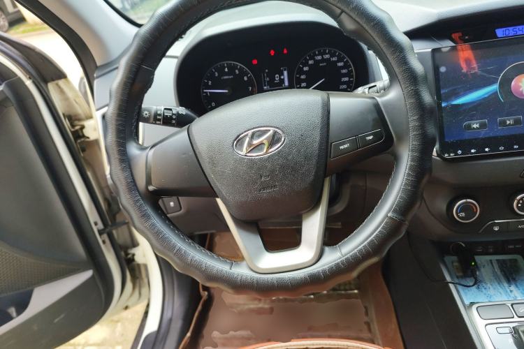 Used Hyundai ix25 2015 1.6L Automatic Two-Wheel Drive Smart GLS Trim
