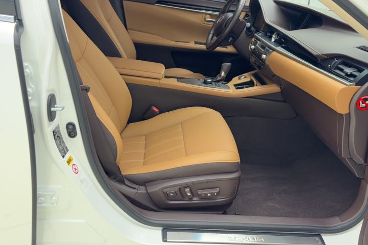 Used Lexus ES 2015 200 Elite Edition
