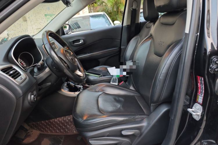 Used Jeep Compass 2017 200T Automatic Family Edition
