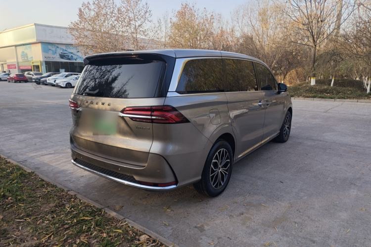 Used Roewe iMAX8 New Energy 2025 1.5T DMH Lu Zun Deluxe Edition
