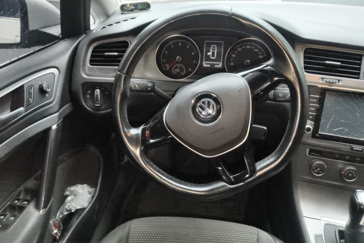 Used Volkswagen Golf 2014 1.6L Automatic Comfort Model
