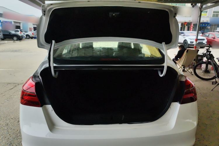 Used Geely Auto Emgrand 2018 1.5L CVT Upward Connect Edition Trunk