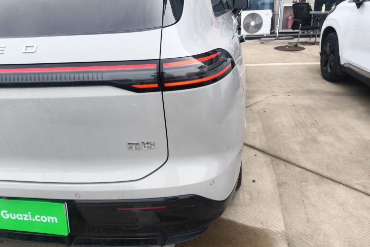 Used EXEED Star Era ET 2024 Extended-Range 240 Ultra All-Wheel Drive Exterior 3