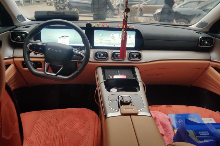 Used Chery Tiggo 9 2023 Facelift 2.0T Dual-Clutch Two-Wheel Drive Luxury Edition 7 Seats
