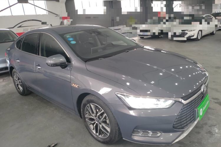 Used BYD Qin Pro New Energy 2019 EV Super Edition High-Power Smart Connect Luxurious Model Front Right 45 Deg