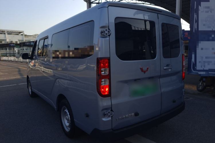 Used Wuling Yangguang 2025 Model 400km Bus Edition—Comfort Edition
