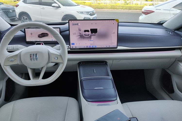 Used Buick L7 2025 Model Aivia Center Console