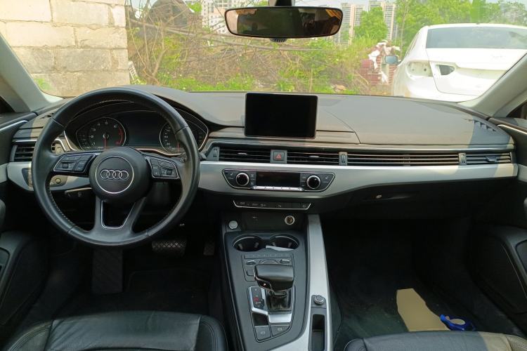 Used Audi A5 2017 Sportback 40 TFSI Fashion Model Center Console