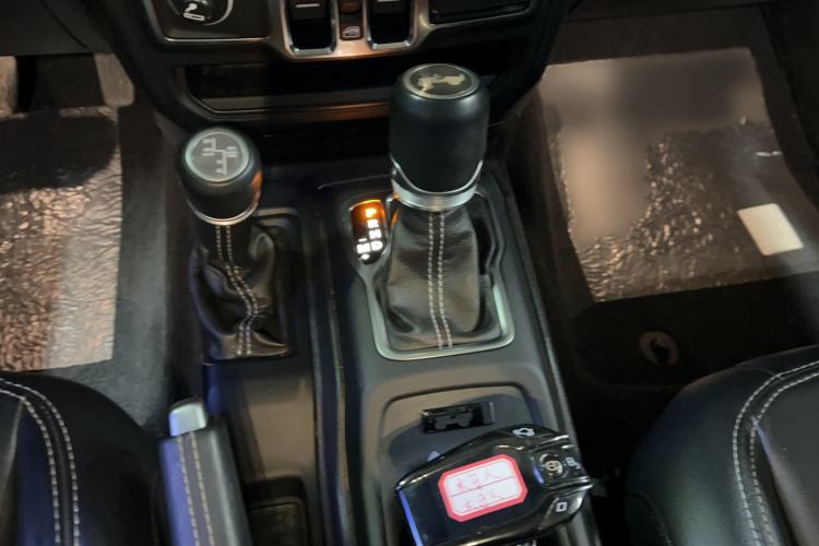 Used Jeep Wrangler 2021 2.0T 80th Anniversary Edition Interior 3