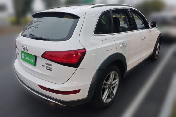 Used Audi Q5 2017 Plus 40 TFSI Technology Model
