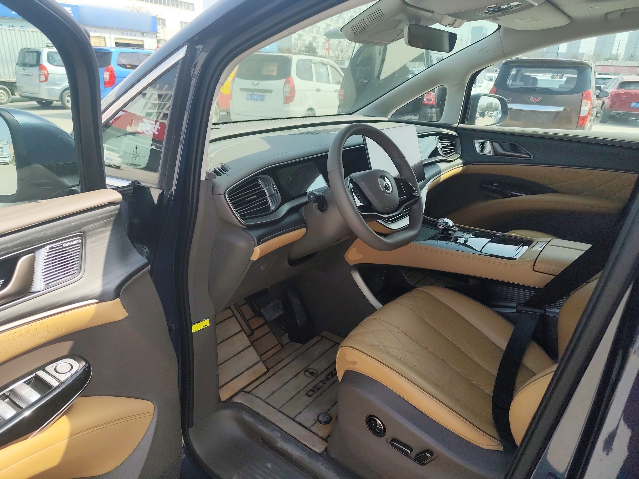 Interior delantero