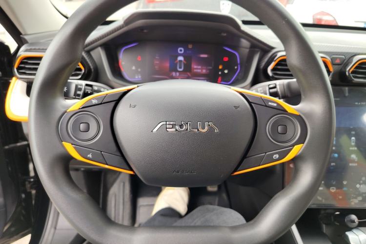 Used Dongfeng Aeolus Yixuan 2023 Mach Edition 1.5L Automatic Chasing Shadow Version Steering Wheel