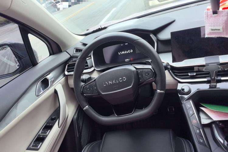 Used Lynk & Co 06 2021 1.5T Shero Pink Special Edition