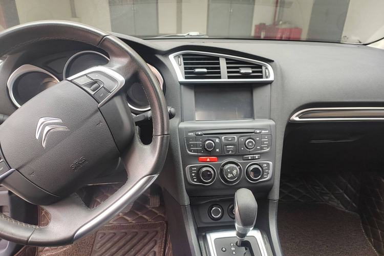 Used Citroen C4L 2013 1.8L Automatic Jingzhi Edition
