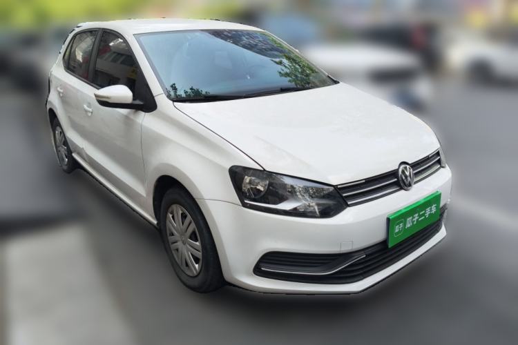 Used Volkswagen Polo 2016 1.4L Automatic Trendy Model Front Right 45 Deg