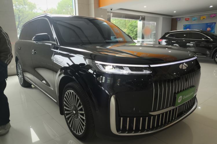 Used Chery T11 2026 Model 220 All-Wheel Drive Dual IMAX Theater Edition Front Right 45 Deg