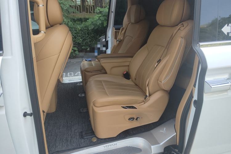 Used VOYAH Dream 2024 EV Long-Range Premium Edition