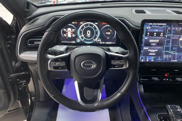 Used GAC Trumpchi GS8 2024 Linghang Series 2.0 TGDI Two-Wheel Drive Luxury Smart Connectivity Version Interior 2