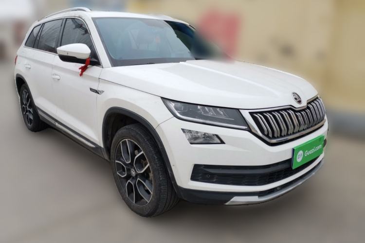 Used Skoda Kodiaq 2019 Facelifted TSI330 5-Seater Two-Wheel-Drive Luxury Enjoyment Edition China VI Standard Front Right 45 Deg