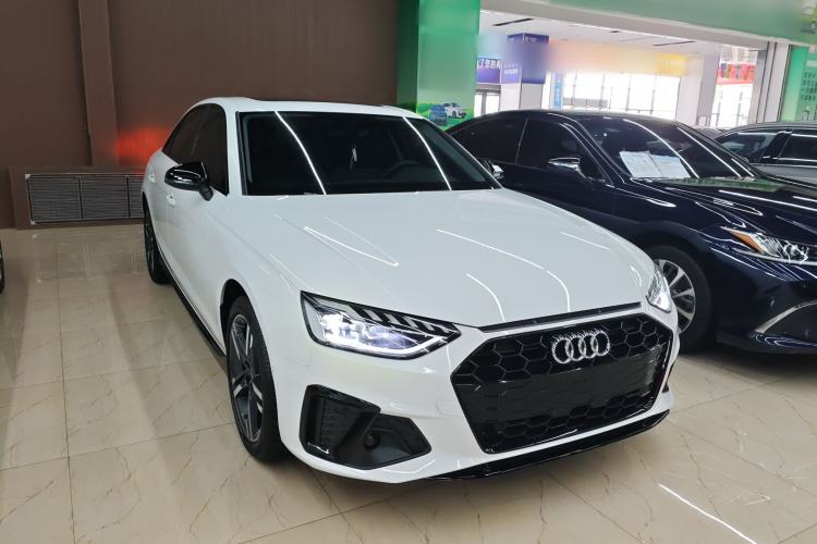 Used Audi A4L 2022 40 TFSI Luxury Dynamic Model Front Right 45 Deg