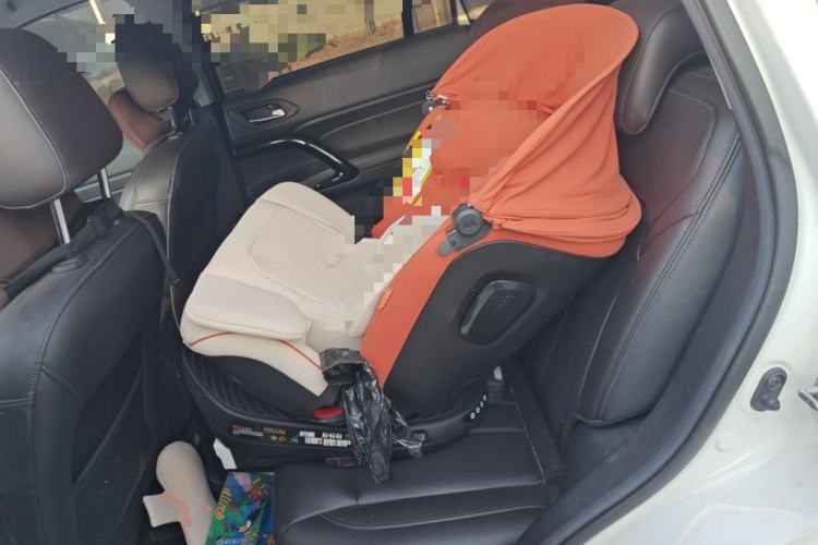 Used GAC Trumpchi GS4 2018 235T Automatic Two-Wheel Drive Elite Edition Left Rear Seat