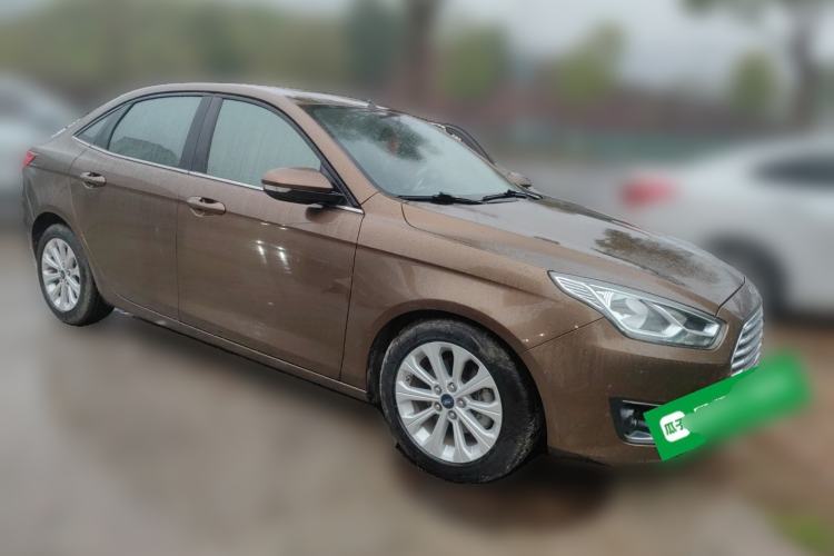 Used Ford Escort 2015 1.5L Manual Fashion Edition