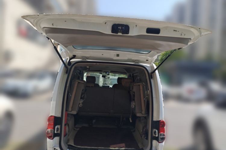 Used Nissan NV200 2018 1.6L CVT Luxury Model Trunk