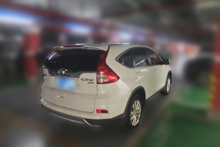 Used Honda CR-V 2015 2.0L two-wheel drive Fashion Edition Rear Right 45 Deg