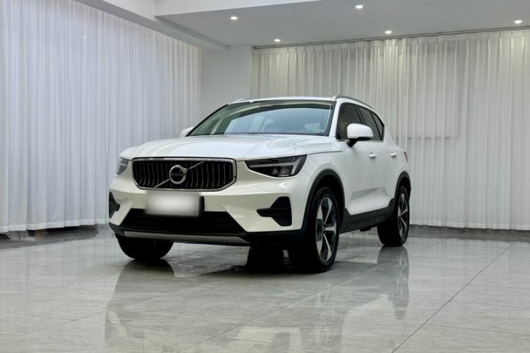 Used Volvo XC40 2024 B4 4x4 Smart Luxury Edition