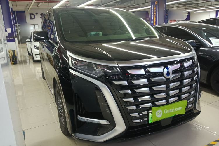 Used Denza D9 2022 DM-i 970 Four-Wheel Drive Prestige Model Exterior 1