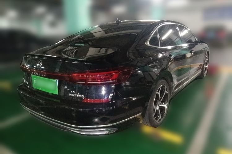 Used Volkswagen Passat 2024 380TSI Starry Luxury Edition
