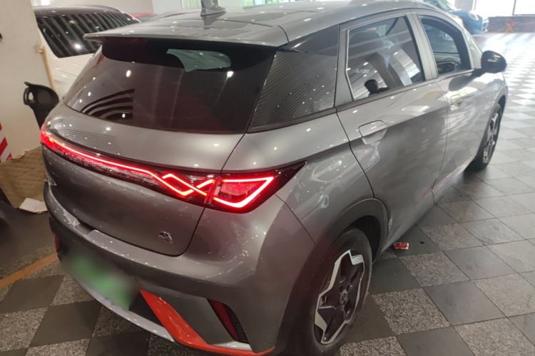 Used BYD Dolphin 2021 405 km Fashion Edition
